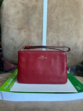 Coach Corner Zip Small Wristlet #C7943 Red Pebbled Leather Very Good Condition